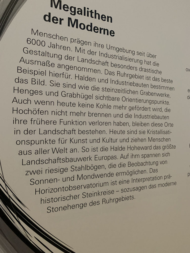Text zur Megalithen, in dem auch auf die Landmarken Hoheward hingewiesen wird